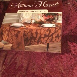 NWT autumn harvest damask tablecloth